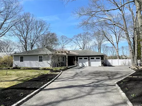 60 Mill Pond Ln, East Moriches, NY 11940
