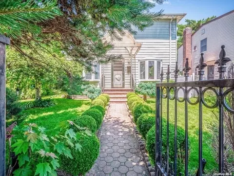 141-03 15th Ave, Whitestone, NY 11357
