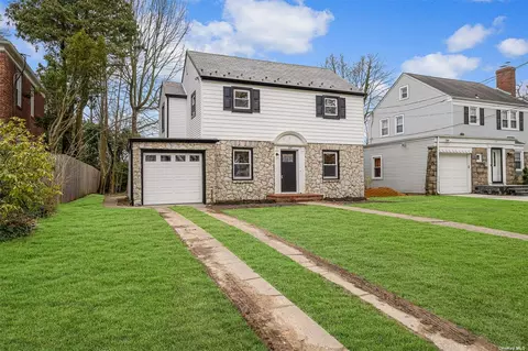 119 Wilson Pl, Freeport, NY 11520