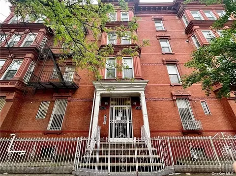 582 Throop Ave #4A, Brooklyn, NY 11216