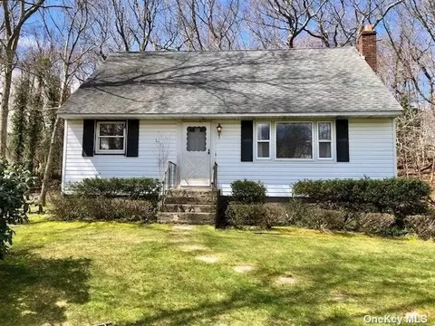 43 Sylvan Pl, Wading River, NY 11792