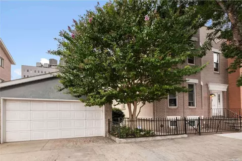 23-2022 33rd St, Astoria, NY 11105