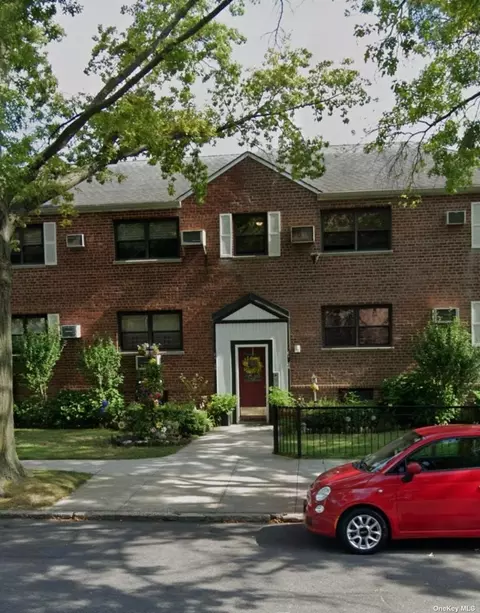 84-04 155 Ave #2R, Howard Beach, NY 11414