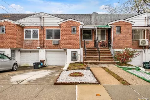 151-06 Peck Ave, Flushing, NY 11355
