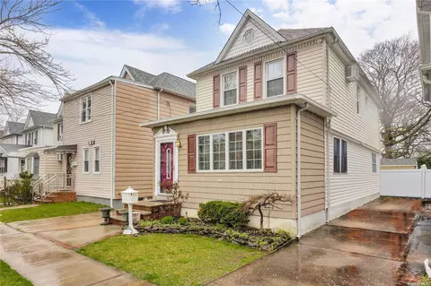 87-17 254th St, Bellerose, NY 11426