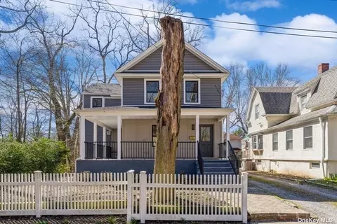 20 Jefferson St, Port Washington, NY 11050