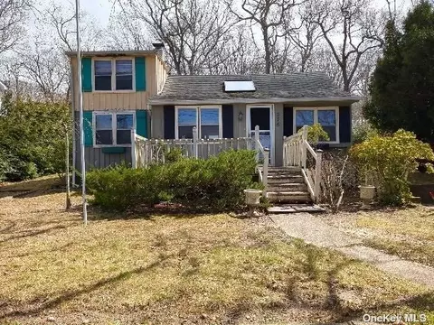 375 Oak Ave, Southold, NY 11971