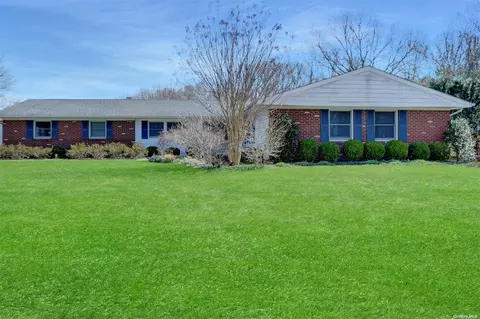 65 Strathmore Village Dr, South Setauket, NY 11720