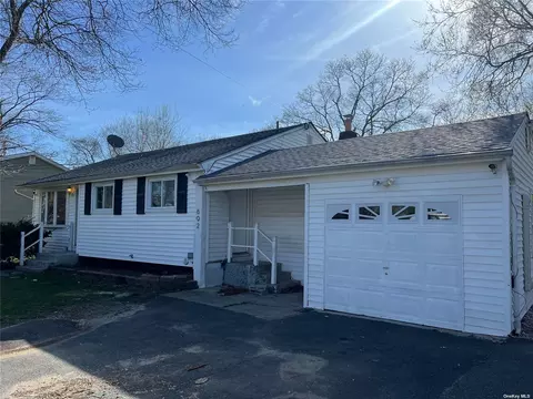 892 Islip Ave, Brentwood, NY 11717