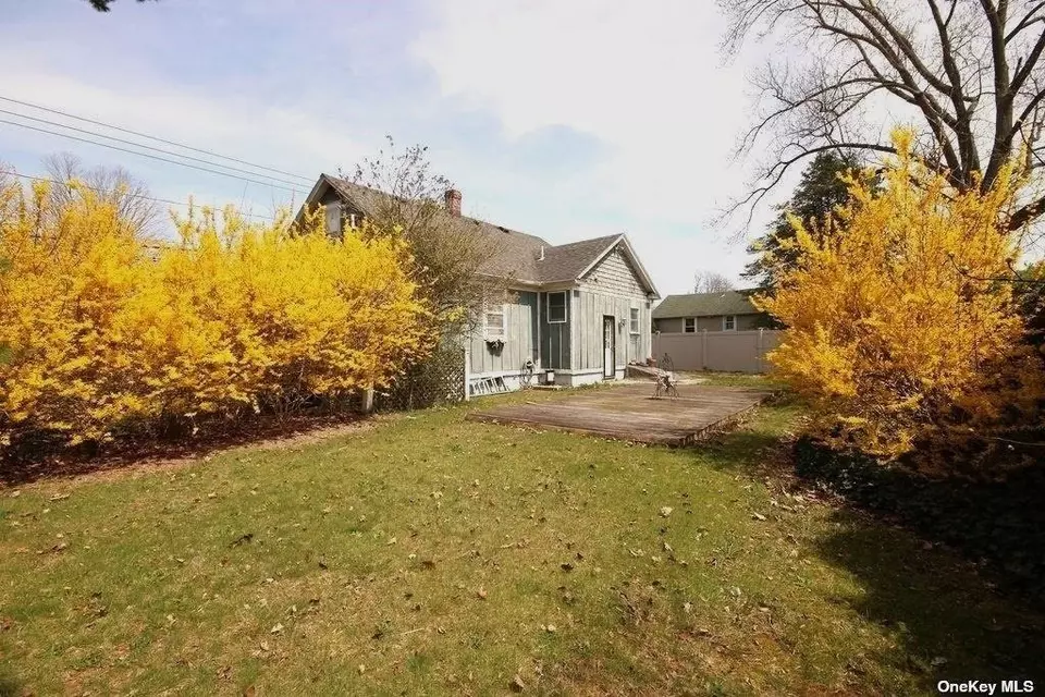 2446 Union Blvd, Islip, NY 11751 26 Photos Movoto