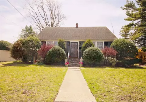 2446 Union Blvd, Islip, NY 11751