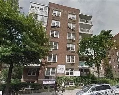 4343 Kissena Blvd #502, Flushing, NY 11355