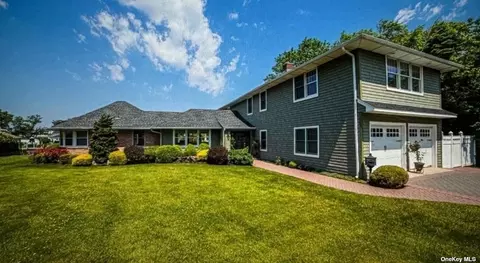 Undisclosed, West Islip, NY 11795