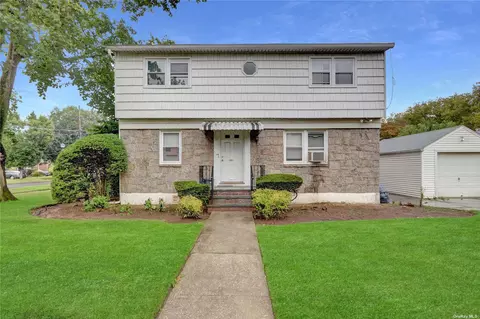 1963 Lakeville Rd, New Hyde Park, NY 11040