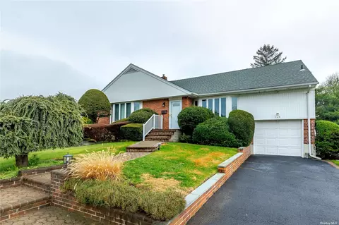 6 Clinton Ln, Jericho, NY 11753