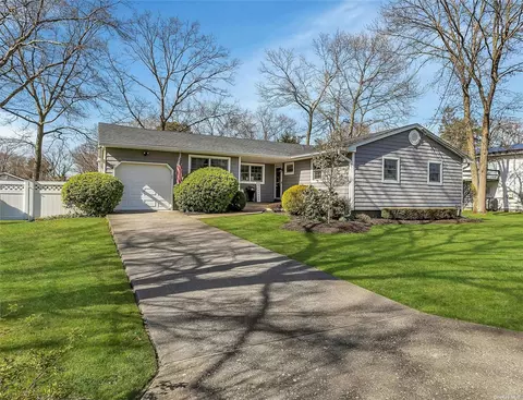 363 Joan St, Ronkonkoma, NY 11779