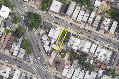 57-06 Van Doren St, Corona, NY 11368