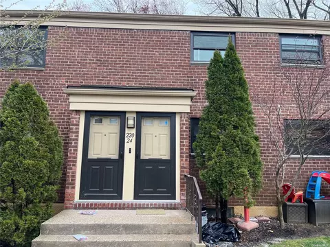 220-24 75th Ave #UPPER, Bayside, NY 11364