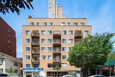 141-05 Cherry Ave #3E, Flushing, NY 11355