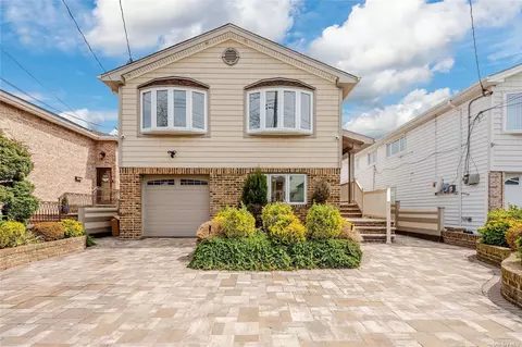162-15 86th St, Howard Beach, NY 11414