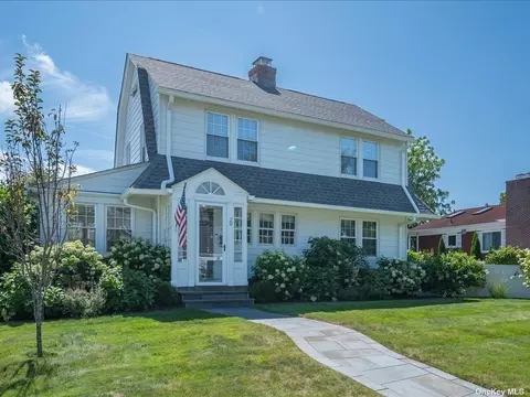 20 Irenhyl Ave, Rye, NY 10573