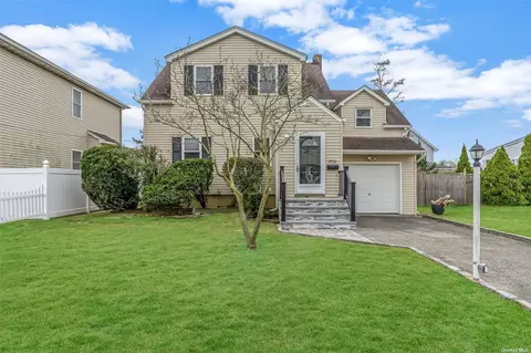 2350 Devon St, East Meadow, NY 11554