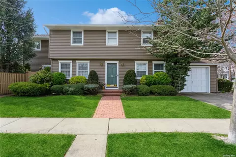 62 Southard Ave, Rockville Centre, NY 11570