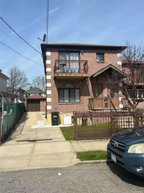104-18 220th St, Queens Village, NY 11429