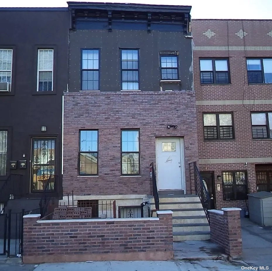 254 Saratoga Ave Unit A