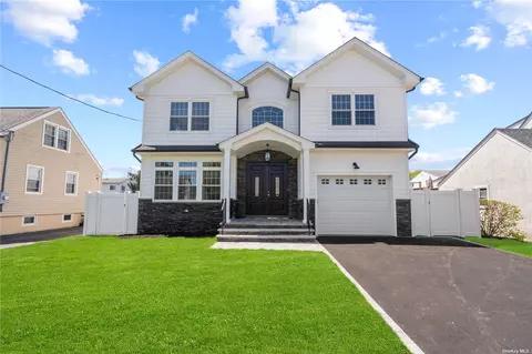 15 Metropolitan Ave, Bellmore, NY 11710