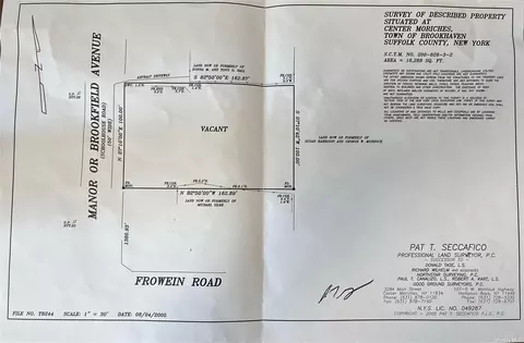Brookfield Avenue, Center Moriches, NY 11934