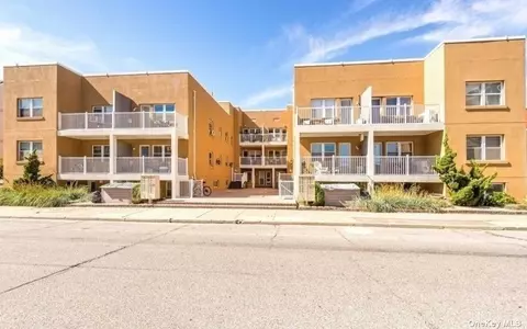 251 W Broadway #210, Long Beach, NY 11561