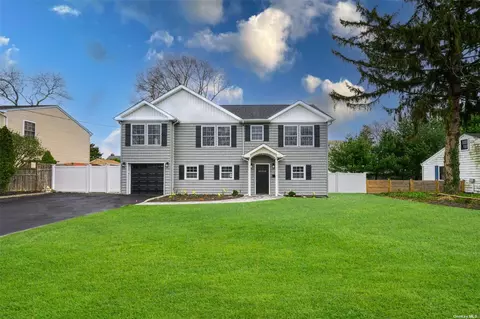 11 Dick, Northport, NY 11768