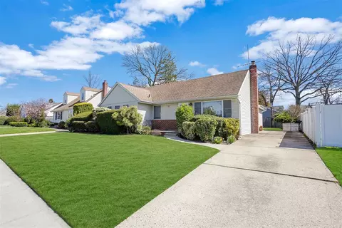 761 Durham Rd, East Meadow, NY 11554
