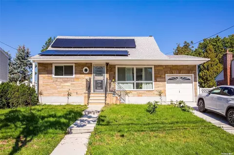 246-19 54th Ave, Little Neck, NY 11362