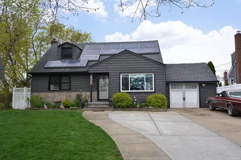 398 Andrew Ave, East Meadow, NY 11554