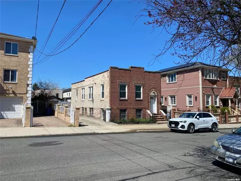 19-36 75 St, East Elmhurst, NY 11370