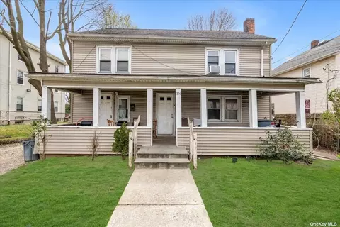 104 Grove St, Hempstead, NY 11550
