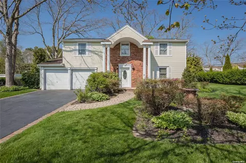 14 Osborne Ave, Mount Sinai, NY 11766