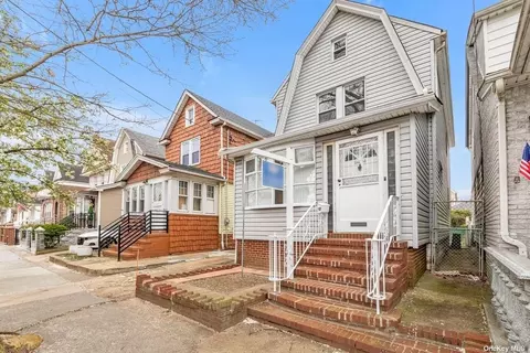 104-34 115th St, Richmond Hill, NY 11418