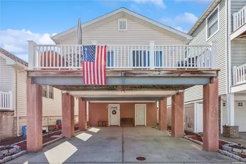 71 Vermont St, Long Beach, NY 11561