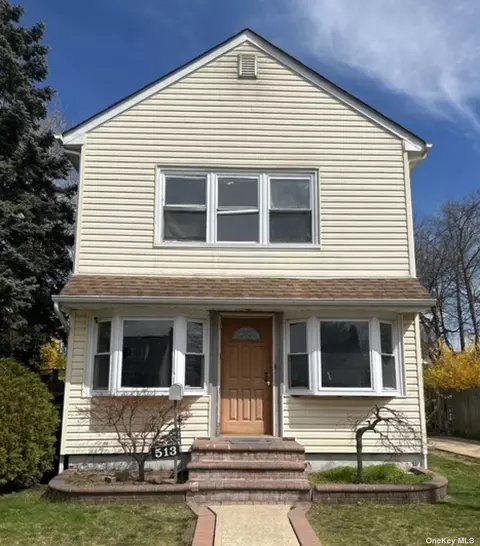 513 Hawthorne Ave, Uniondale, NY 11553