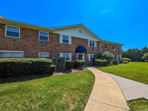 460 Old Town Rd #26G, Port Jefferson Station, NY 11776