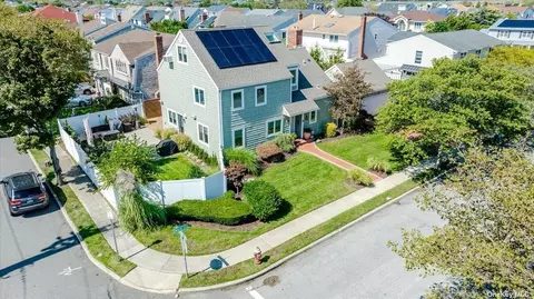 75 Mark Ln, Atlantic Beach, NY 11509