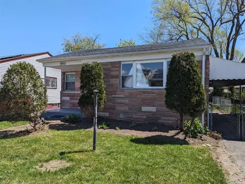 128-45 235th St, Rosedale, NY 11422