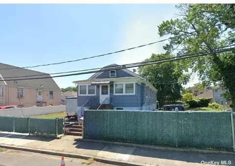 67-71 John St, Inwood, NY 11096