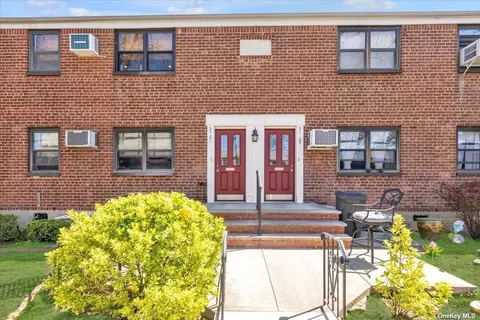 21-01 Utopia Pkwy #1ST, Whitestone, NY 11357