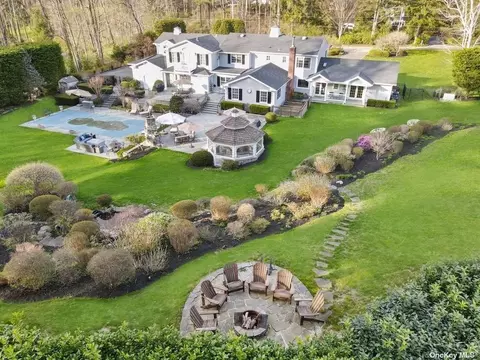 9 Lewis Ln, Lattingtown, NY 11560