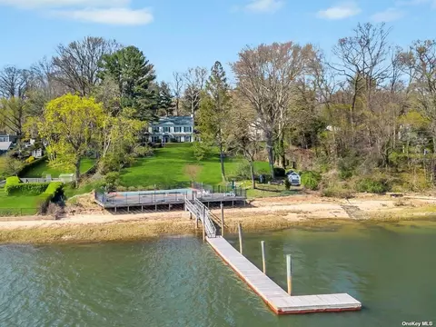 539 Centre Island Rd, Centre Island, NY 11771