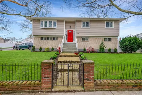 1054 Woodfield Rd, West Hempstead, NY 11552